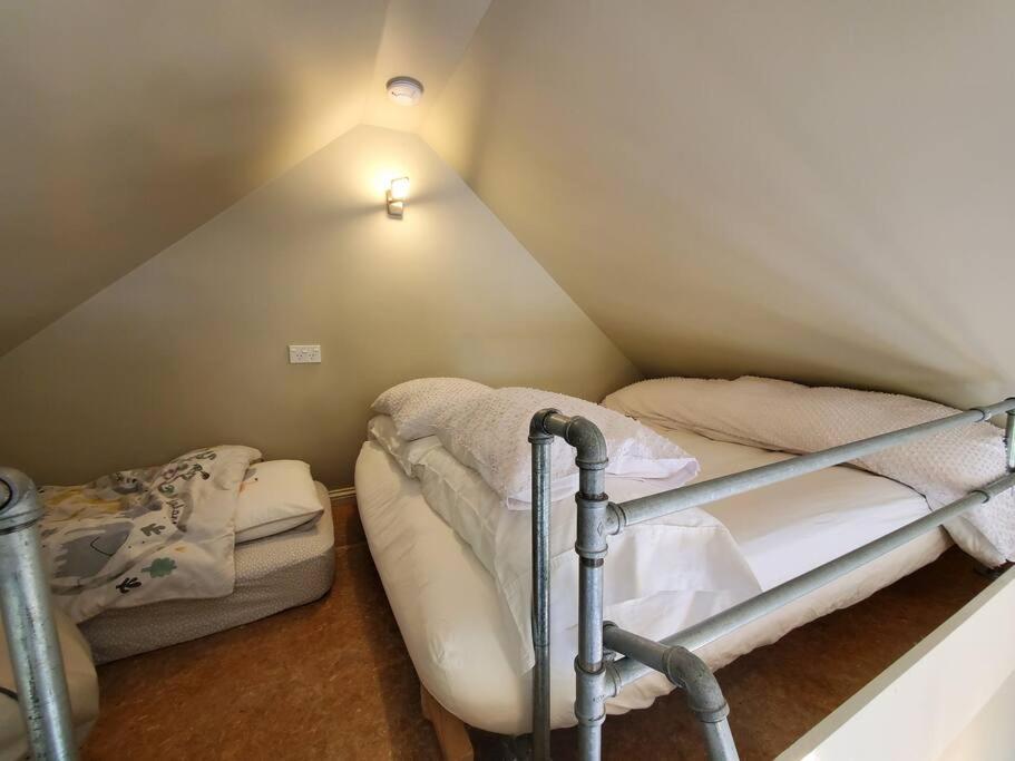 מלון דנידין Tiny House In The Sky מראה חיצוני תמונה